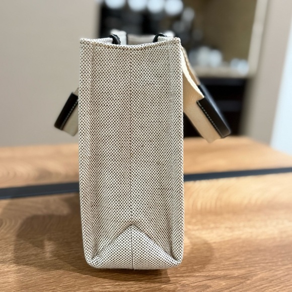 Chloé Top Handle Tote Bag - Picture 9 of 10